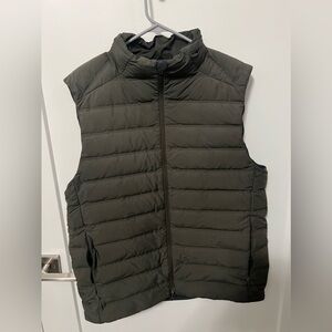 LuluLemon size L Vest